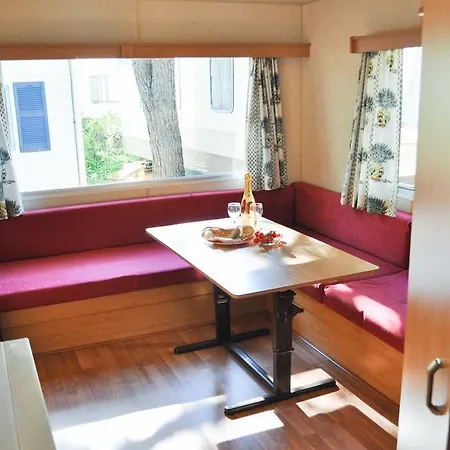 Campingplatz Chaletrent - Chalets Frejus La Bouverie
