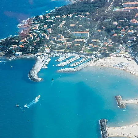 Campingplatz Chaletrent - Chalets Frejus 4*